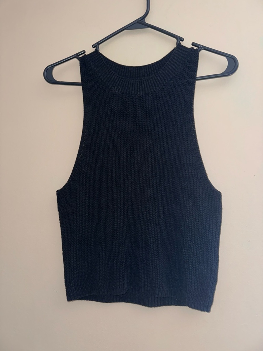 Reformation Black Crewneck Knit Top size small